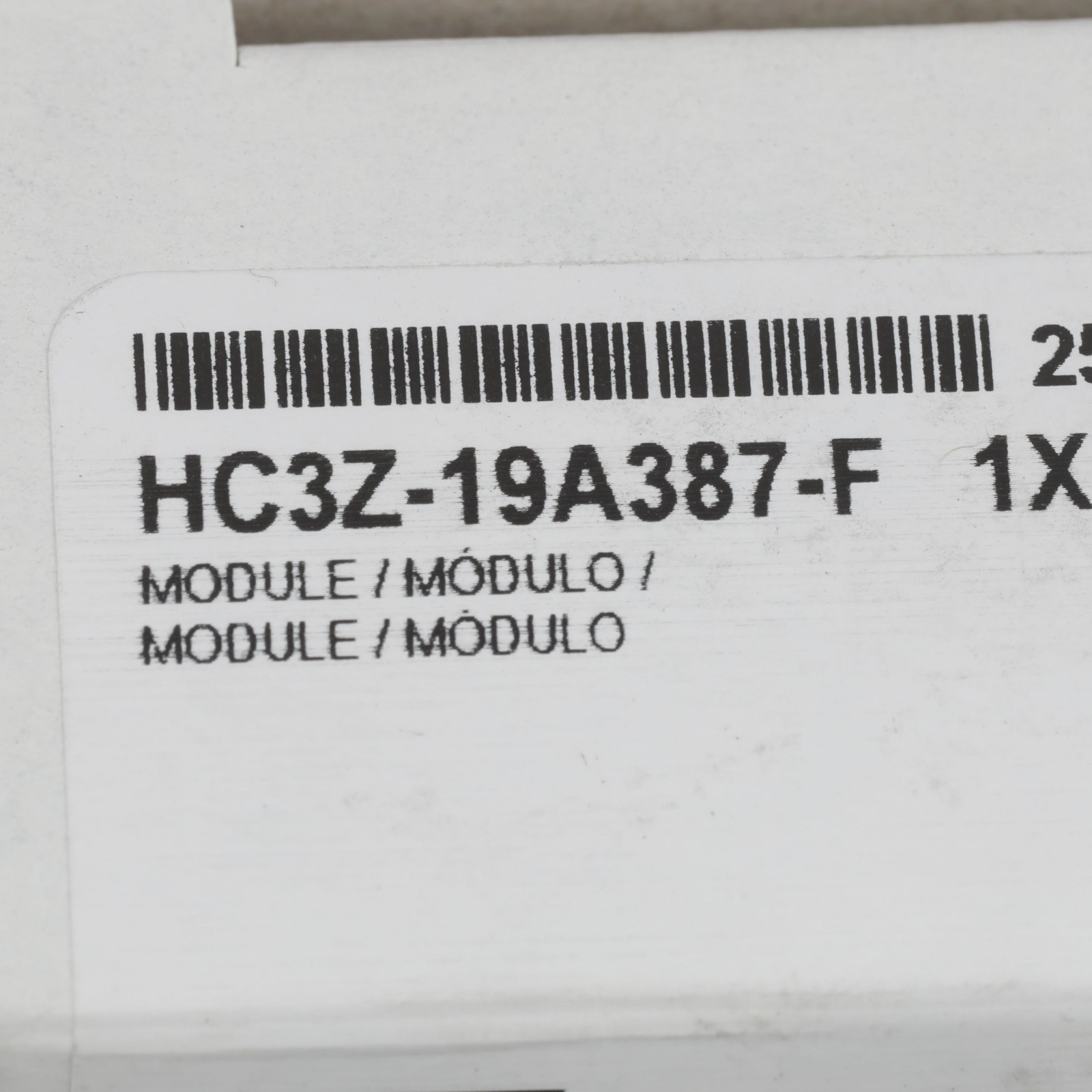 OEM Genuine Ford APPLE CARPLAY Interface Module -Sync 3 Only- HC3Z-19A387-E Blue