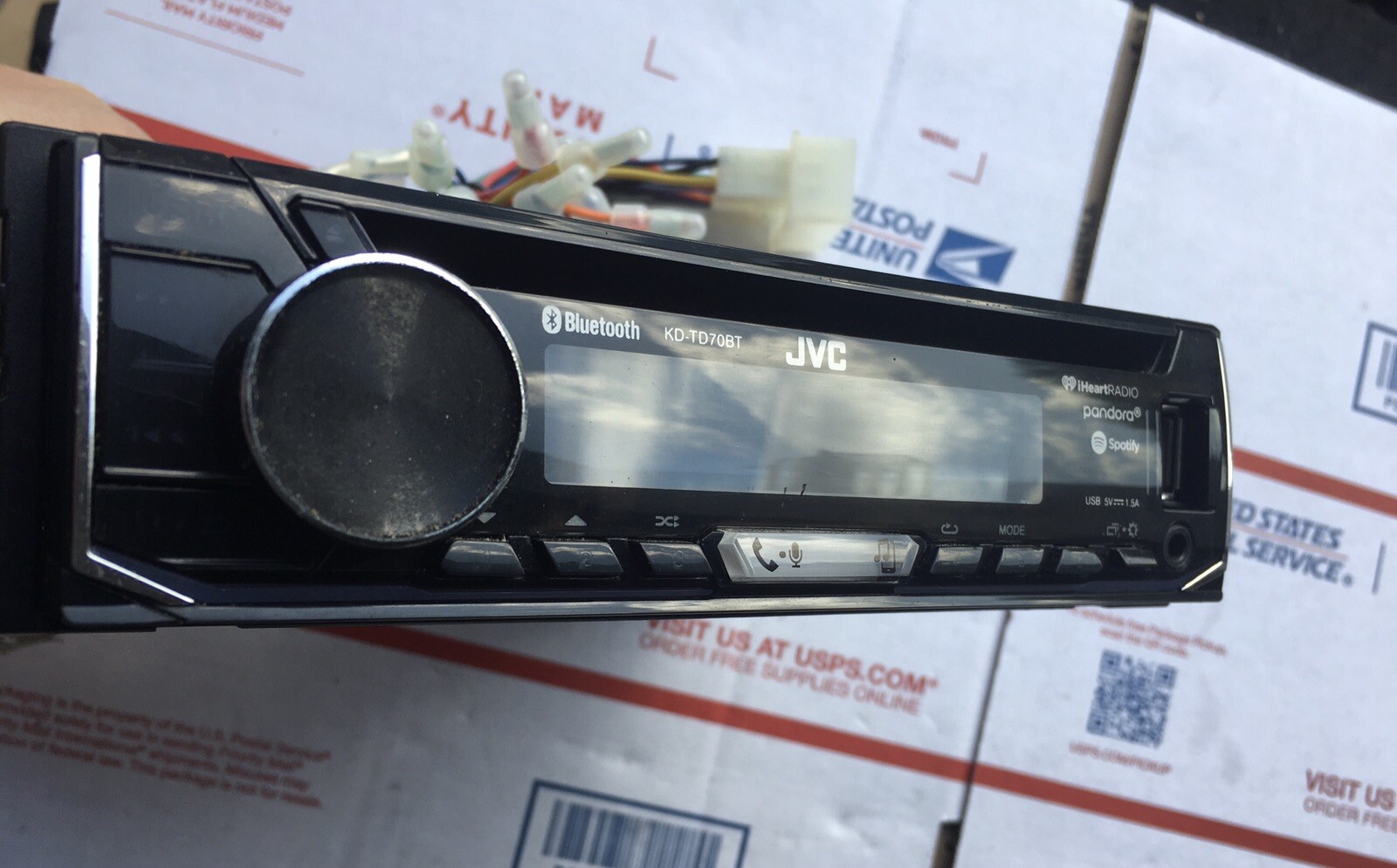 Used JVC KD-TD70BT CD RECEIVER CAR AUDIO – USB Bluetooth AUX CD MP3