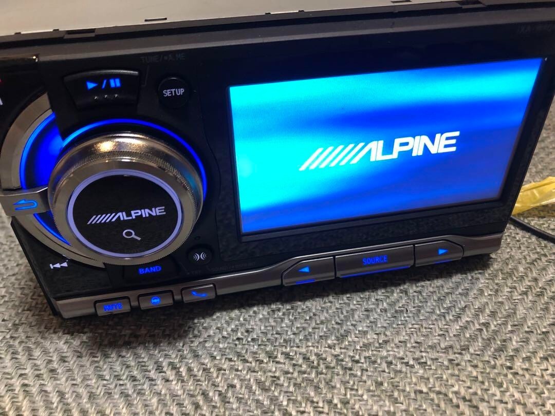 ALPINE iXA-W404 J Digital Media Station 4.3-in Touchscreen ‐ Fully Functional