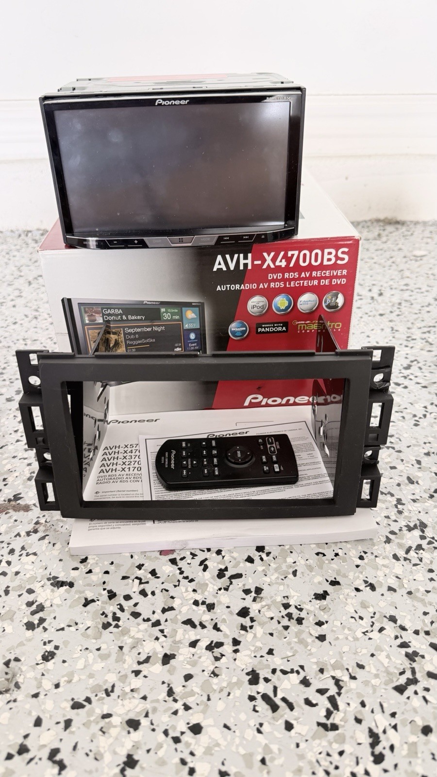 Pioneer AVH-X4700BS 2 DIN In-Dash DVD Player Receiver w/ Bluetooth