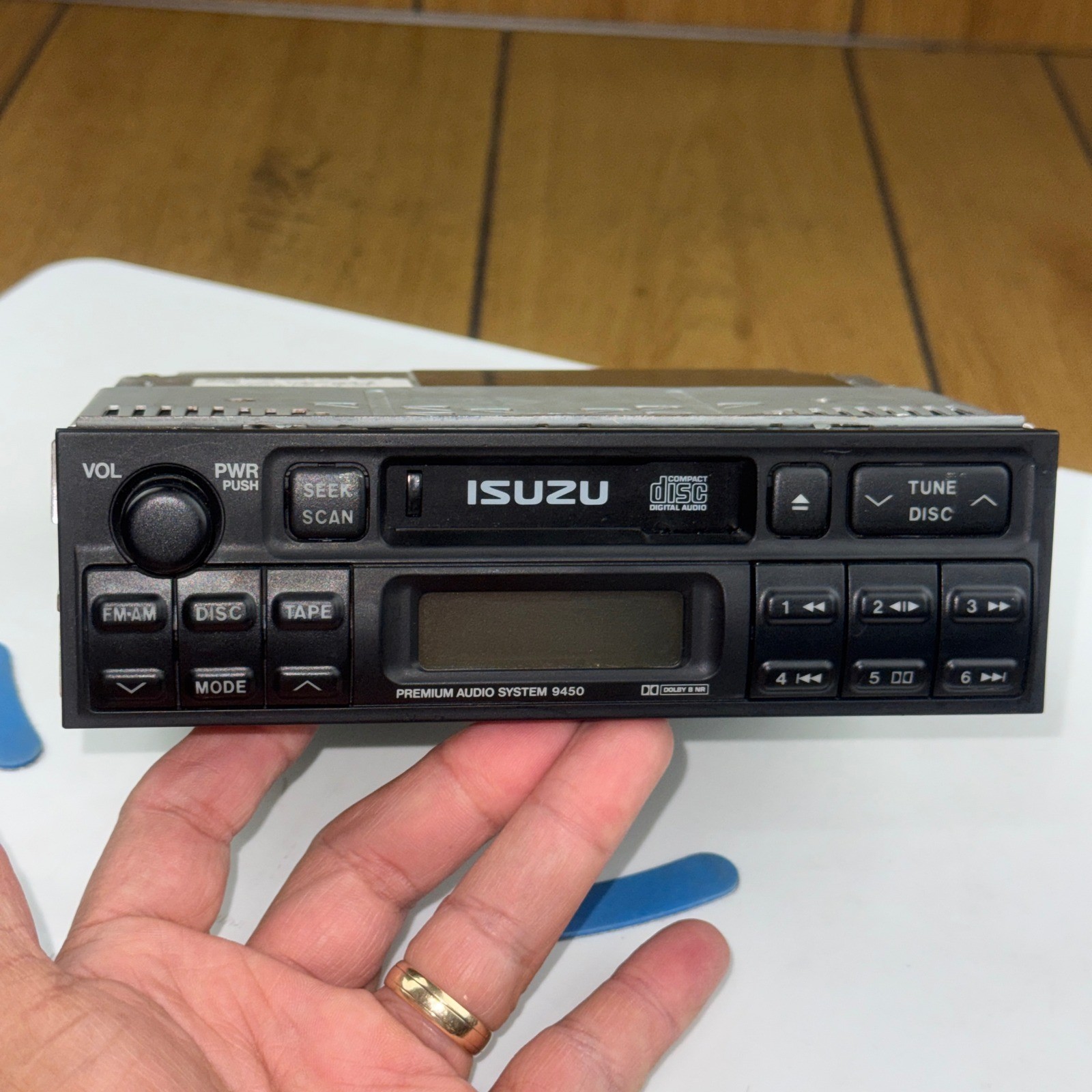 Isuzu Premium Audio System 9450 CD Cassette Radio OEM Fujitsu Ten 12100-9451B101