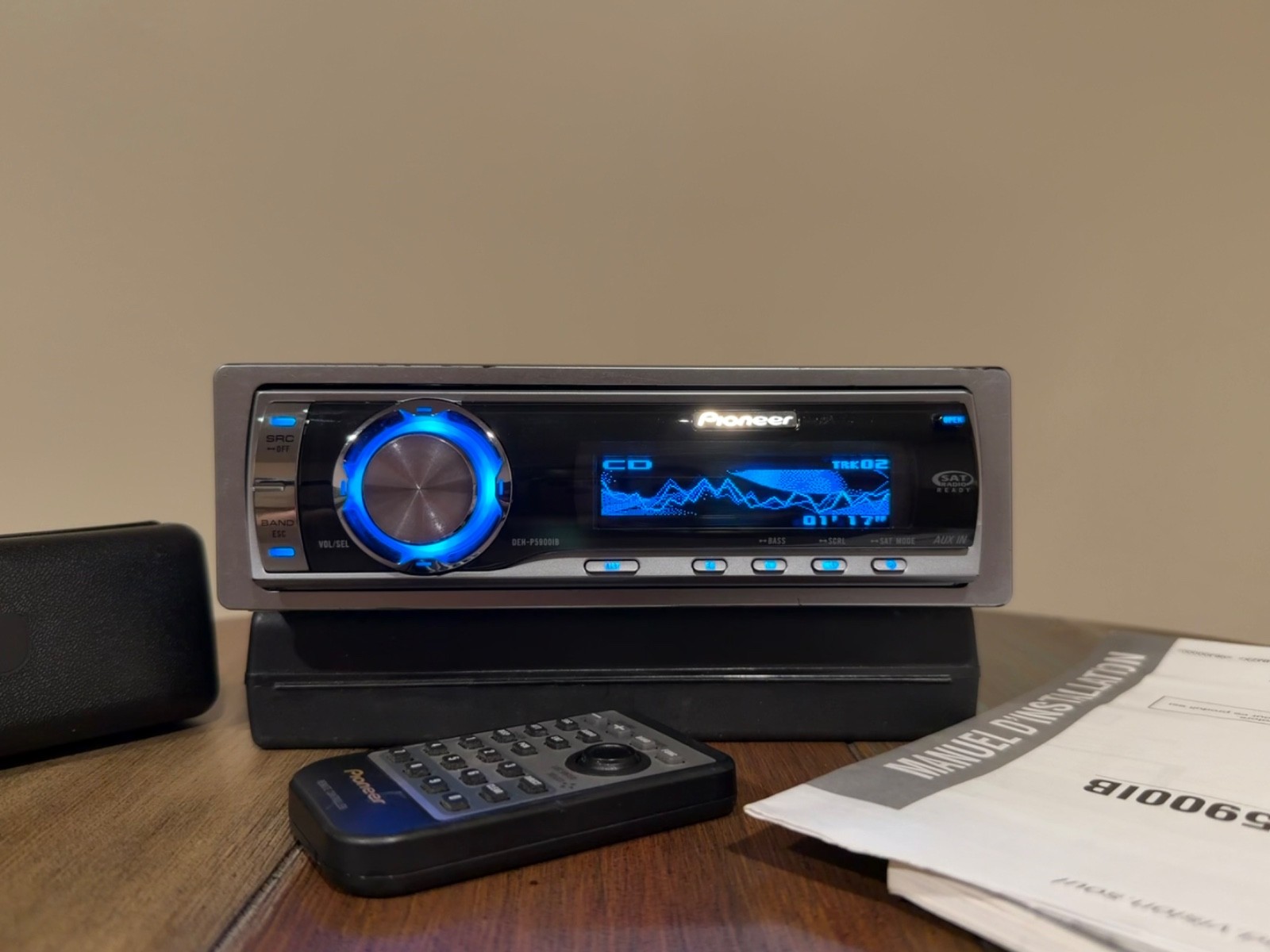 RARE PIONEER DEH-P5900IB Old School CD Player BLUETOOTH adapter REMOTE Graphics!