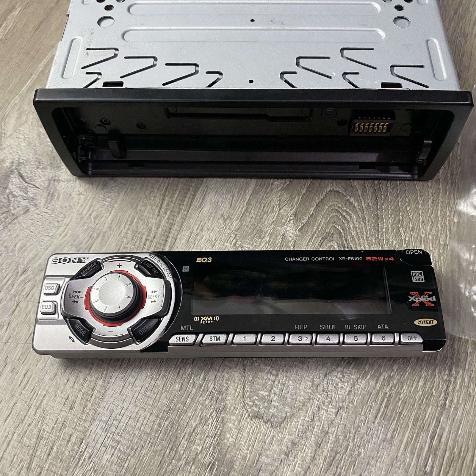 Sony Xplod XR-F5100 FM/AM Cassette Car Audio Stereo W/ Remote & Detachable Face