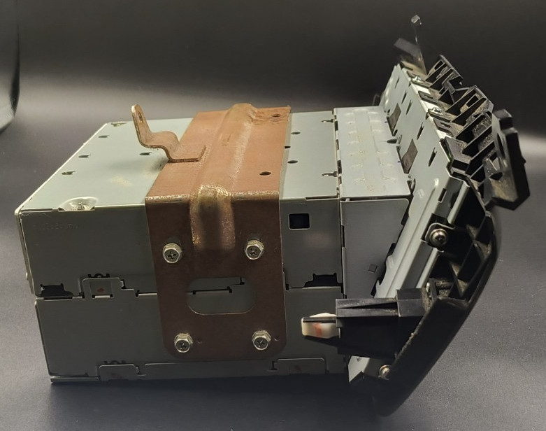 2005-2010 Honda Odyssey AM FM XM 6 Disc CD Radio 39100-SHJ-A400
