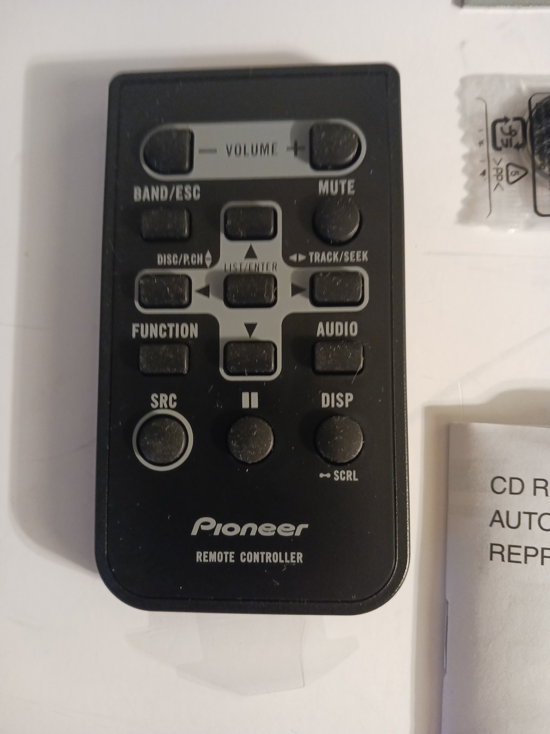 Vintage Pioneer DEH-3300UB Car CD Player/WMA/MP3/USB In Dash Receiver 50WX4 Amp