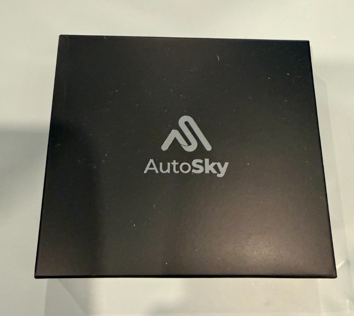 New CarPlay TV Adapter Streaming on the Go, Netflix and Youtube in Your Car