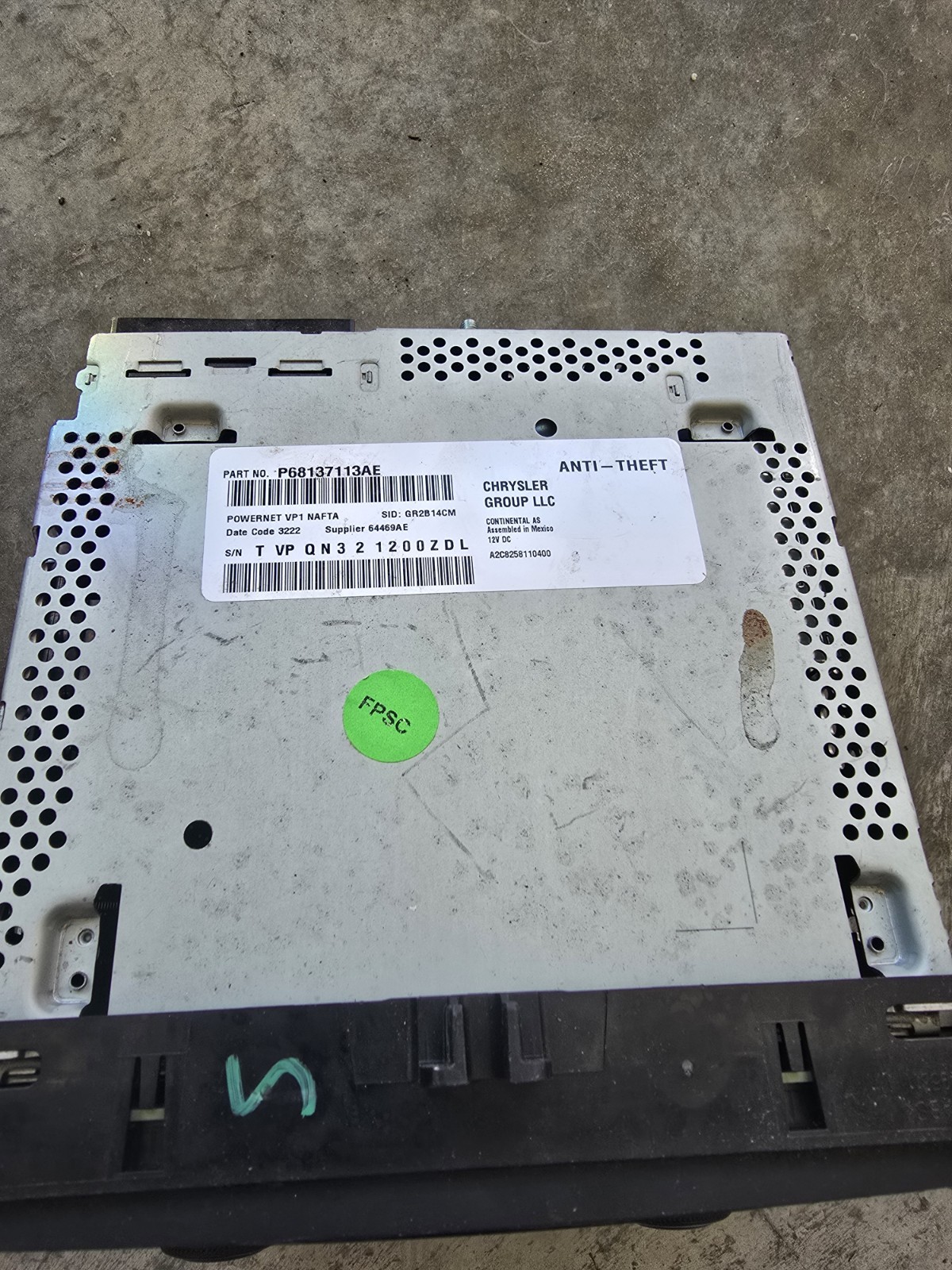 Ram radio Chrysler Dodge Jeep Uconnect Radio Module P68137113AE VP1 NAFTA OEM