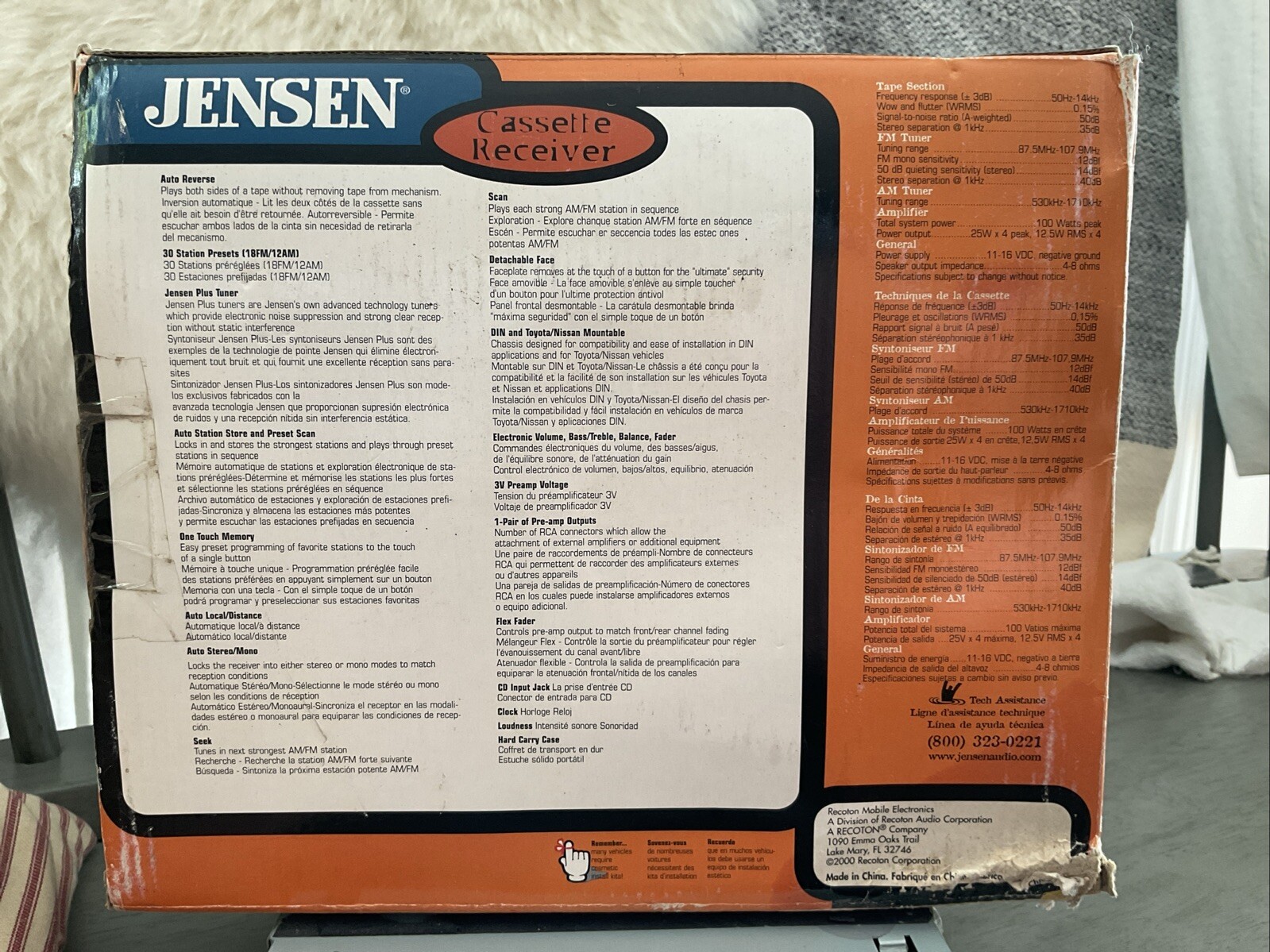 Jensen CR56OX AM/FM Radio Car Cassette Tape Receiver W/ Detachable Face 100 Watt