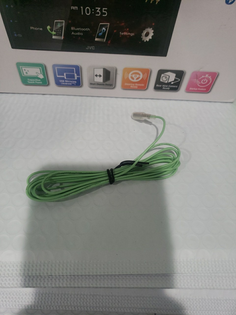 JVC KW-M180BT, 2-DIN Digital Media Receiver, w/ Bluetooth Good Condition