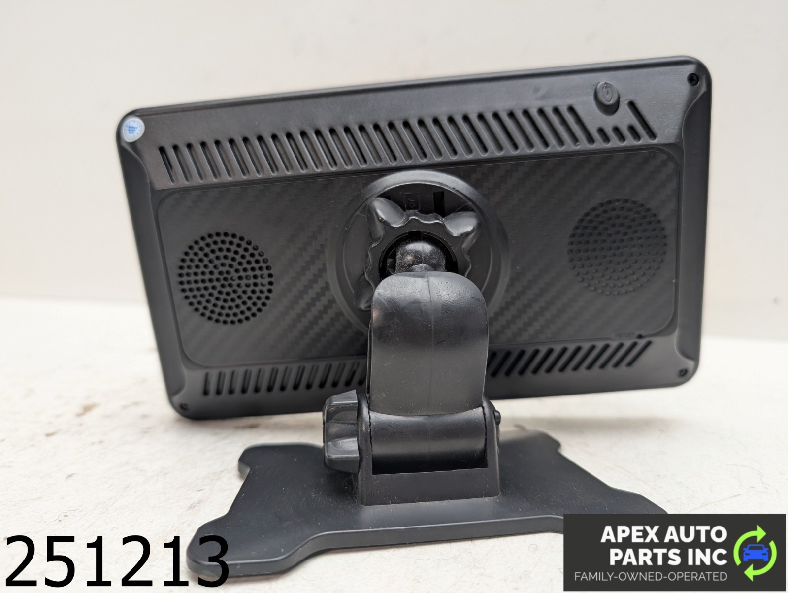 AFT 2012 Audi Q5 2.0L 7″ Portable Wireless Car Stereo