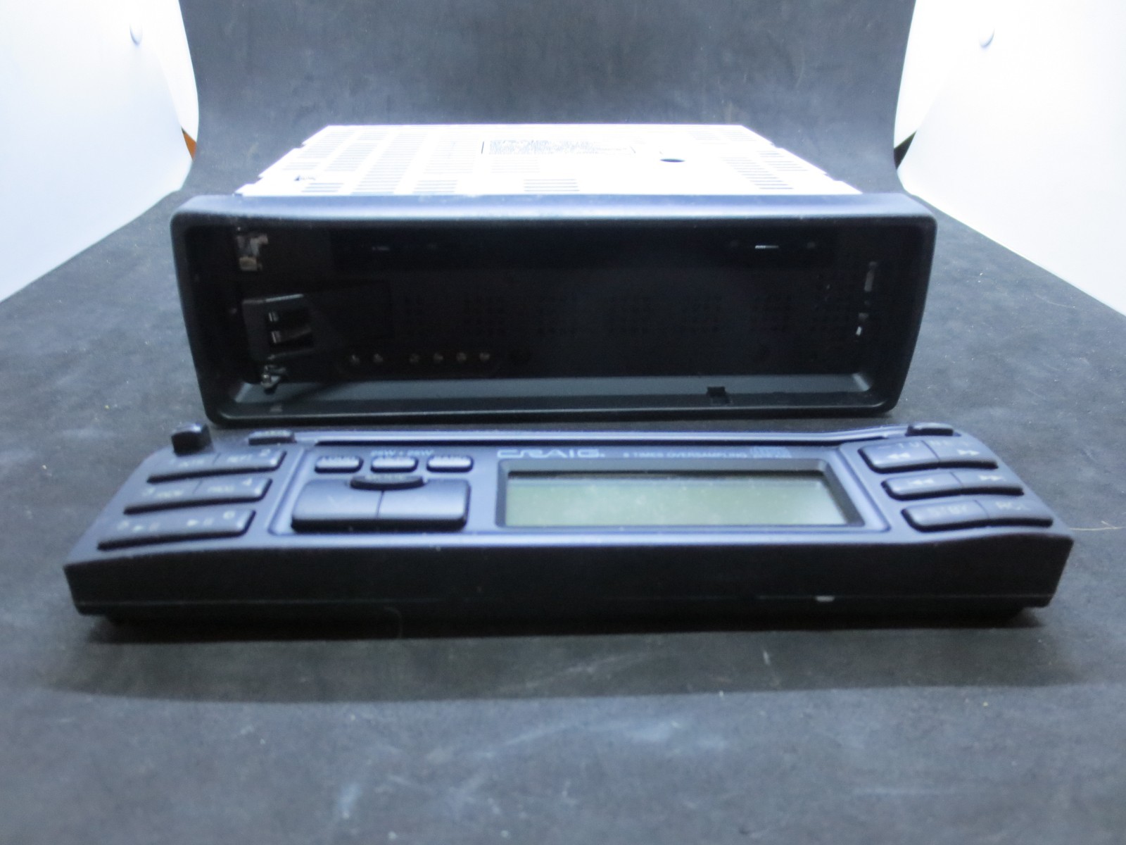 Craig AP9910 AM/FM CD Car Stereo with Removable Face & Original Box