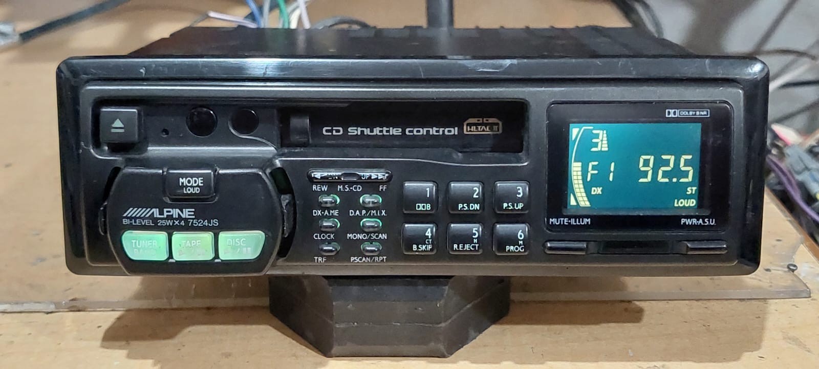 Alpine 7524 CASSETTE TAPE RECEIVER CAR PLAYER STEREO WORKING