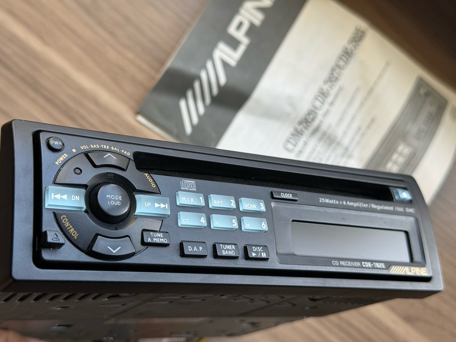 ALPINE CAR AUDIO STEREO IN DASH CD UNIT CDE-7825 VINTAGE LAMBORGHINI PORSCHE BMW