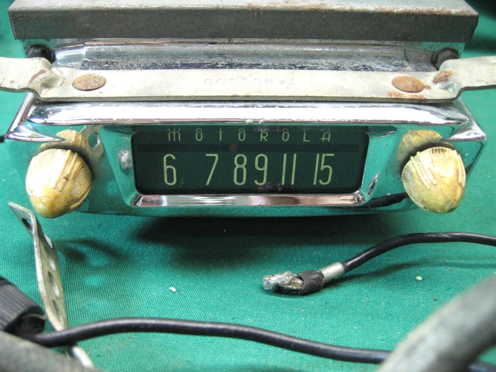 48 -50 ford mopar pontiac nash 54 chevy tk motorola 30937648 model 309 am radio