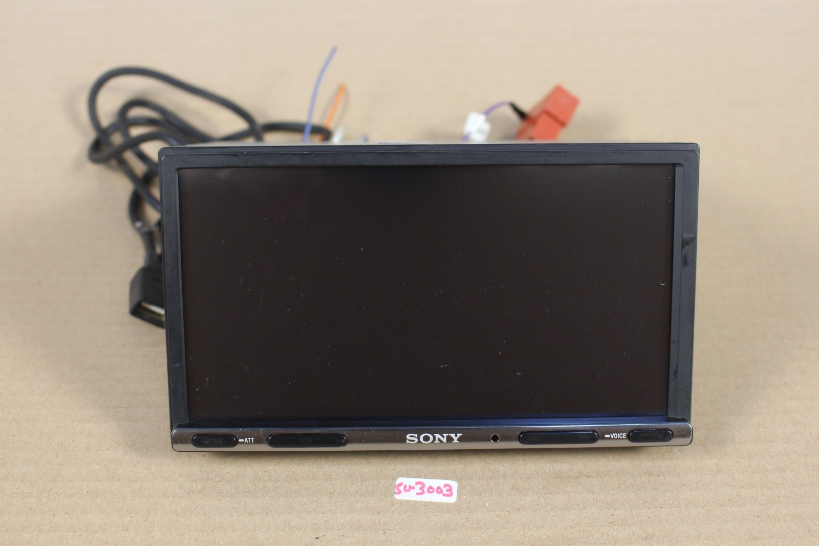 Sony XAV‑AX3000 – 7″ Touchscreen Media Receiver – Apple CarPlay / Android Auto