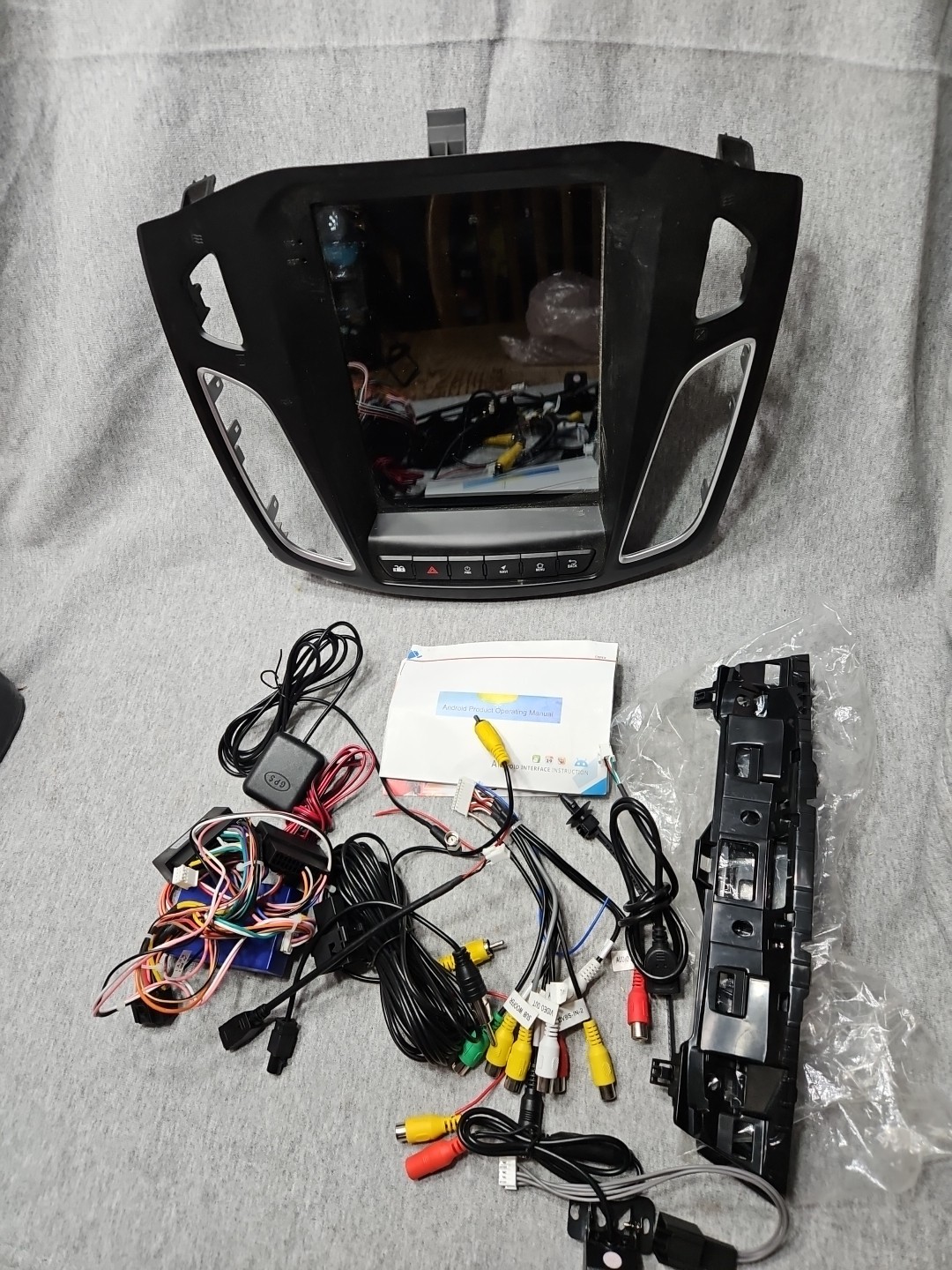 9″Android Car Media Player CLZ 9212B 9 New Open Box