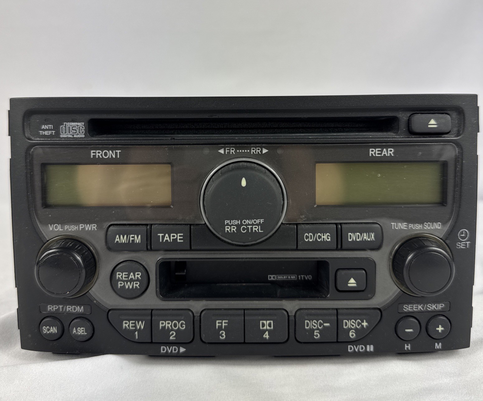 03 04 05 Honda Pilot AM FM Radio Receiver CD Cassette Player OEM 39100-S9V-A210