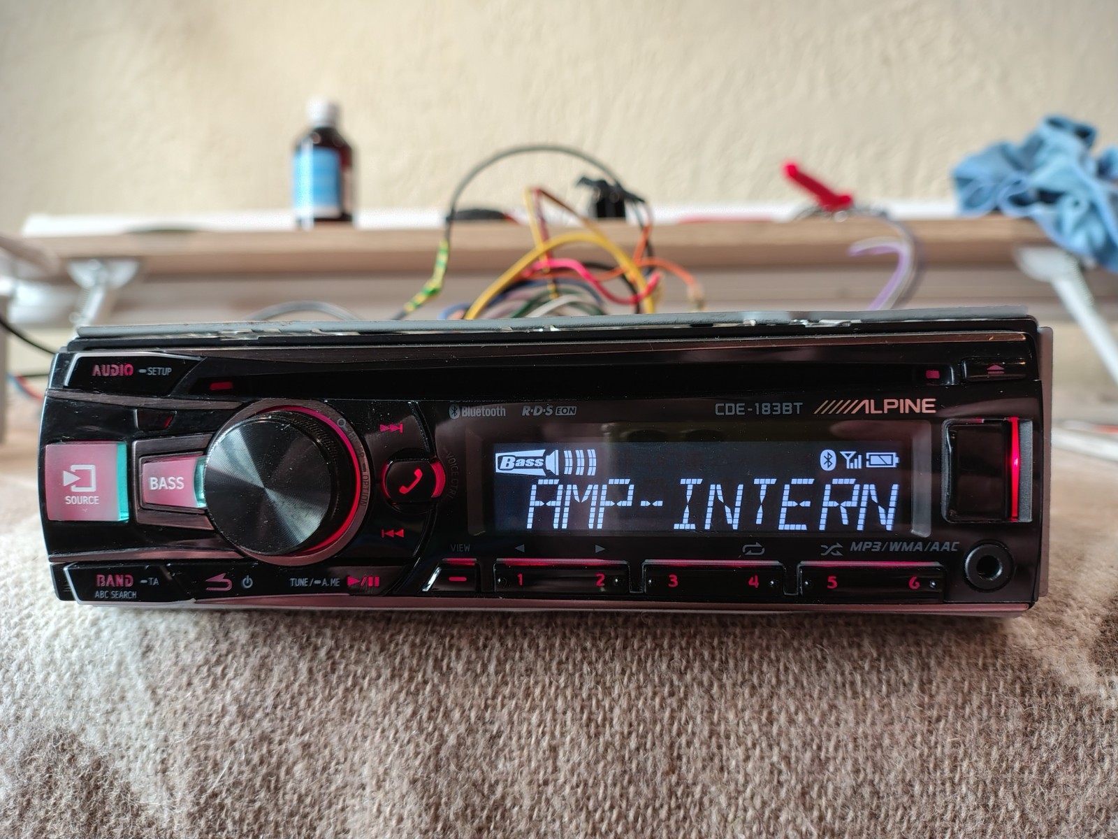 Alpine CDE-183BT Car Stereo CD Media Receiver Fully Working Great Shape
