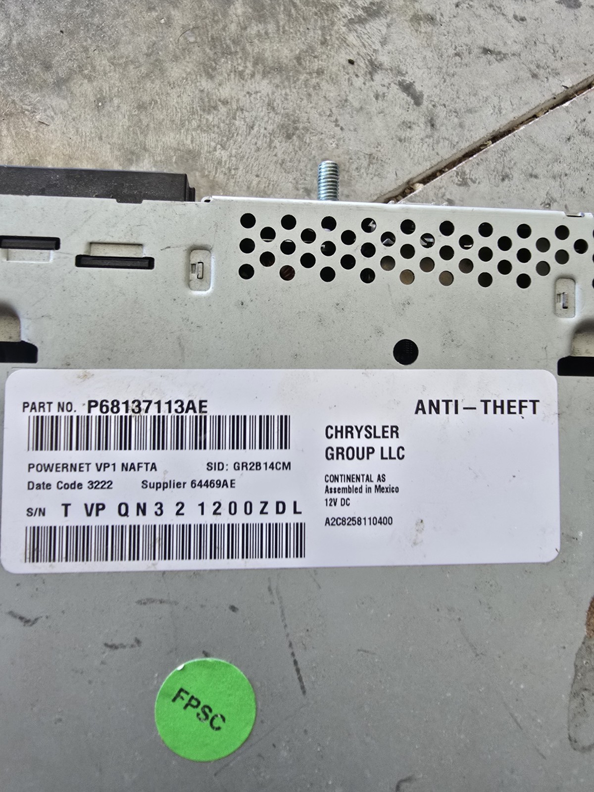 Ram radio Chrysler Dodge Jeep Uconnect Radio Module P68137113AE VP1 NAFTA OEM