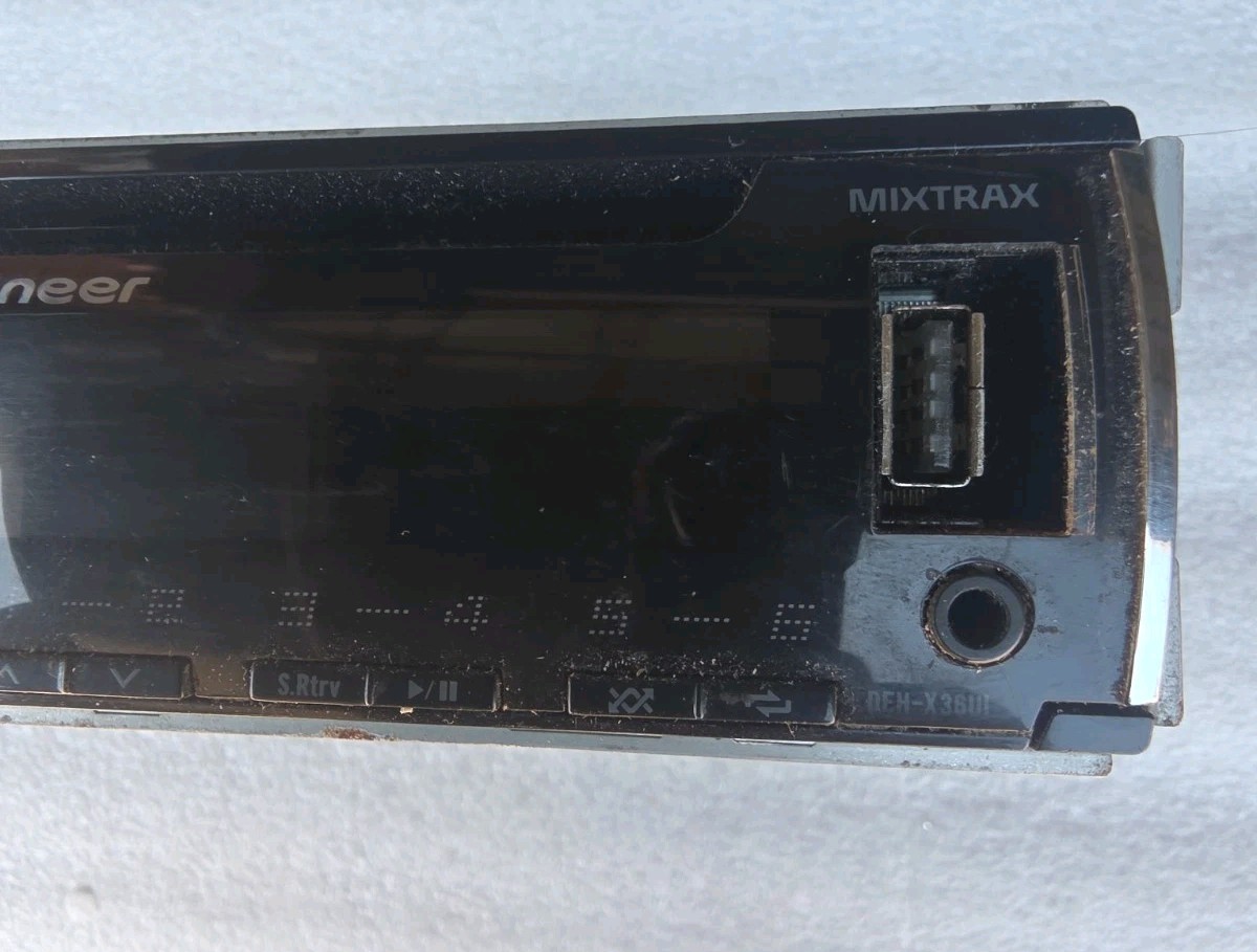 Pioneer DEH-X36UI Single DIN Car CD Player USB AUX Mixtrax
