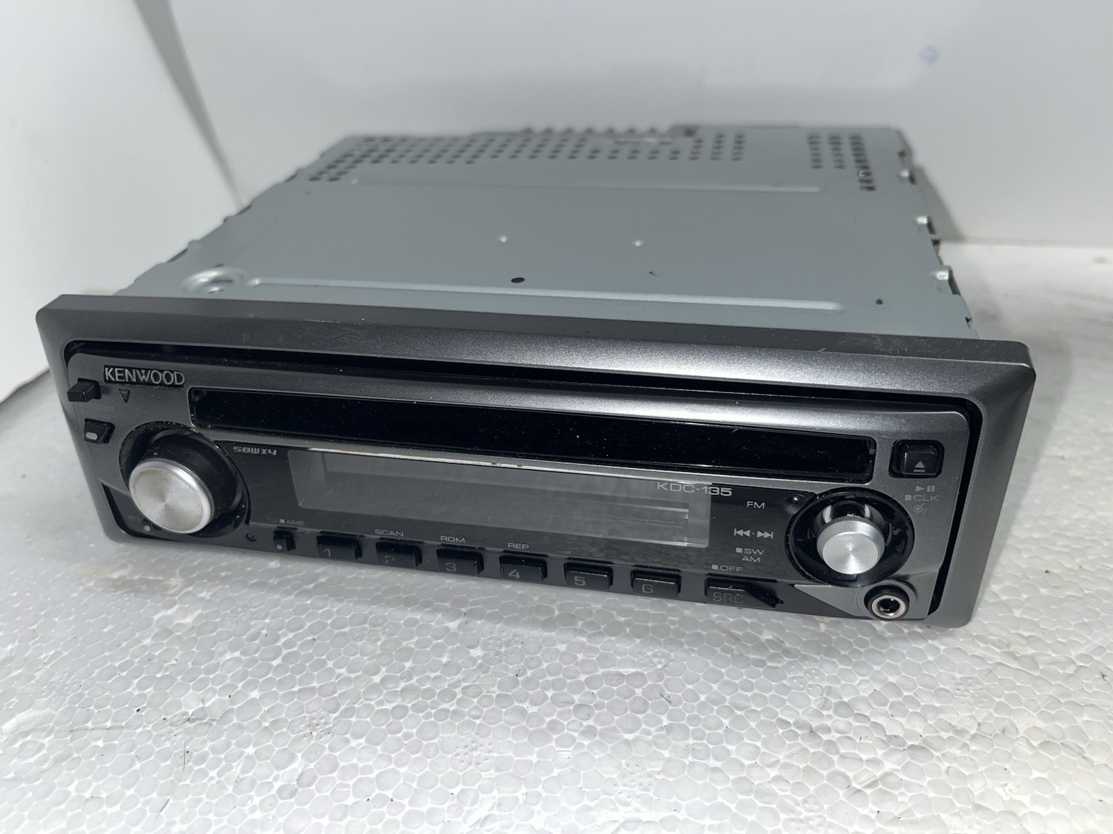 Kenwood Car Stereo KDC-135 CD Player Vintage 90’s Audio Untested