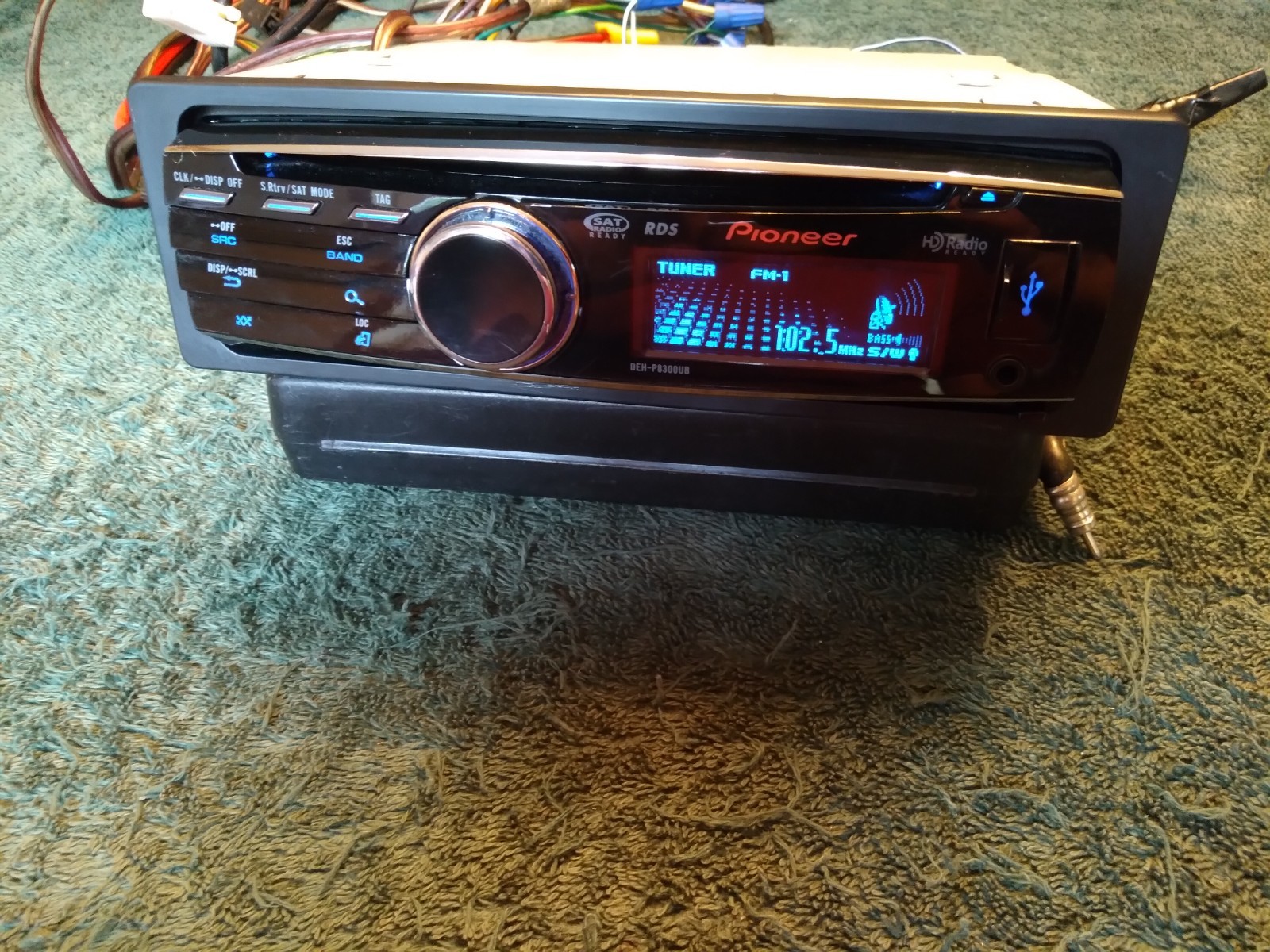 Pioneer DEH-P8300UB, CD /MP3/ USB/RDS Receiver , 200 watts, Tested
