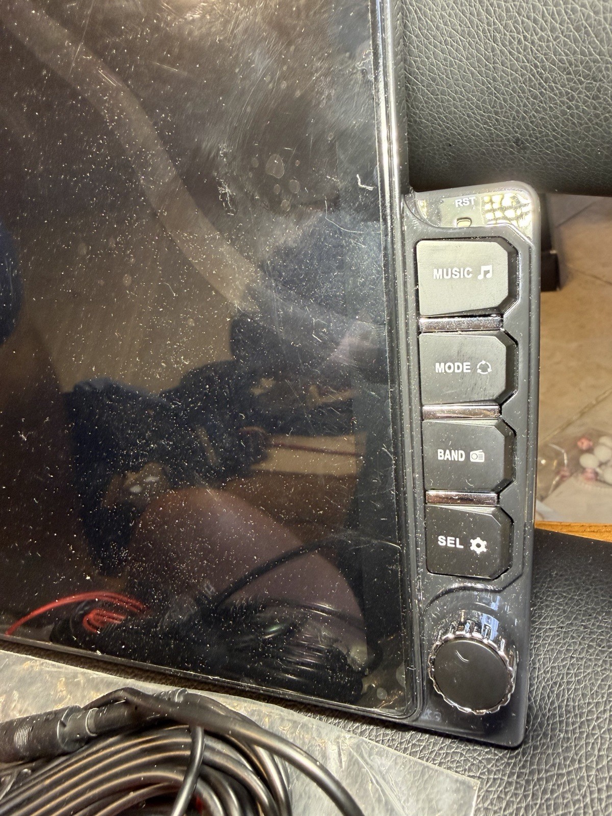 Universal Double Din Auto Entertainment Audio Centre Tesla Style 9.7” Screen