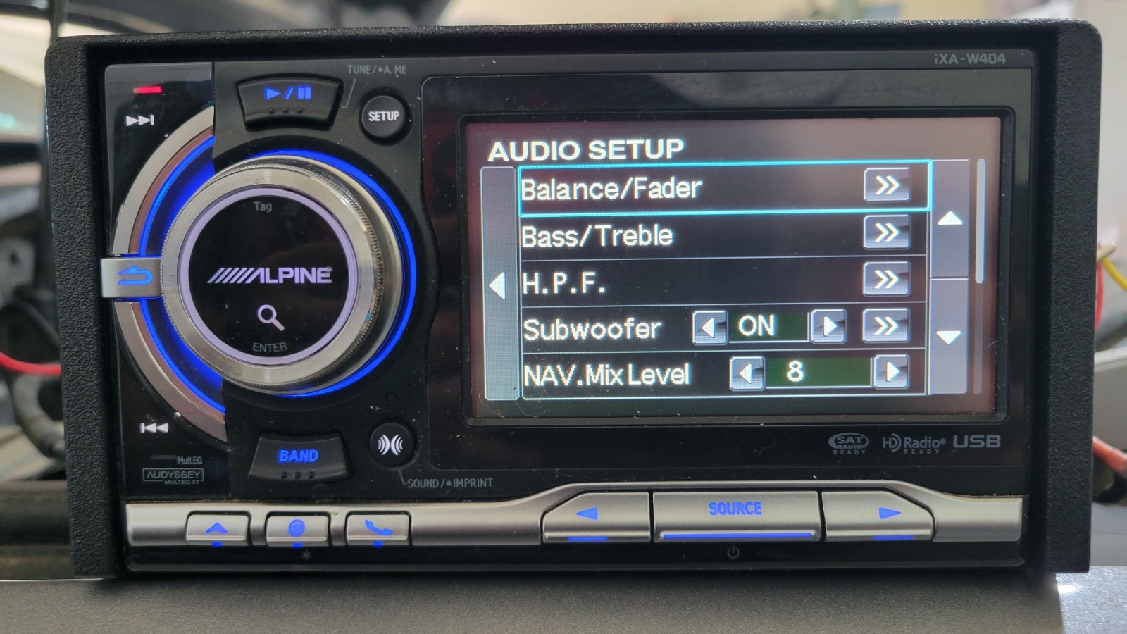 Alpine iXA-W404 Media Player/USB In Dash Receiver Works Great Double DIN