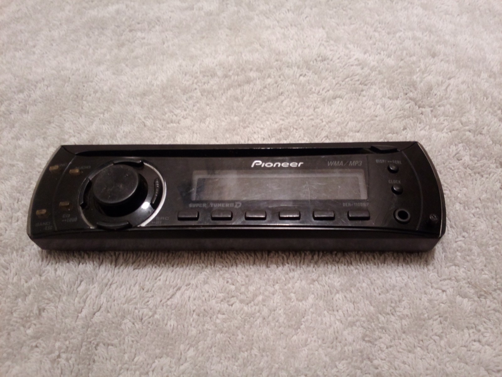 Pioneer DEH-1100MP Face Plant