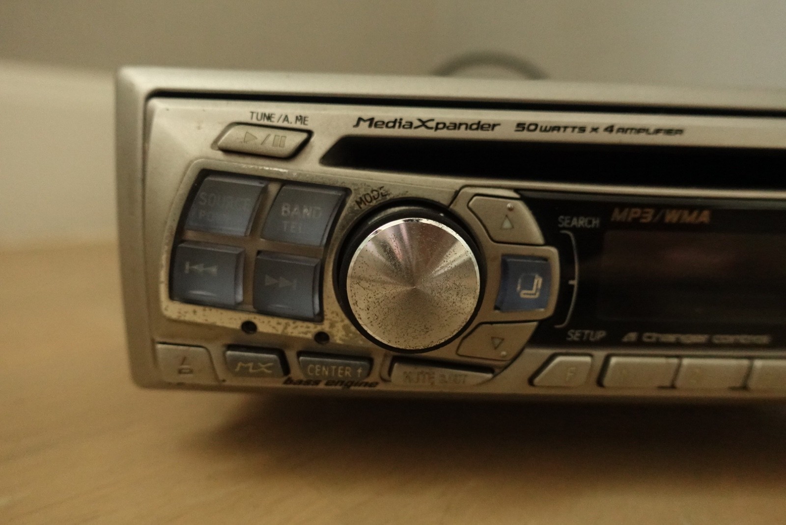 Alpine CDA-9807. CD/Fm108/Aux-Bluetooth Player.