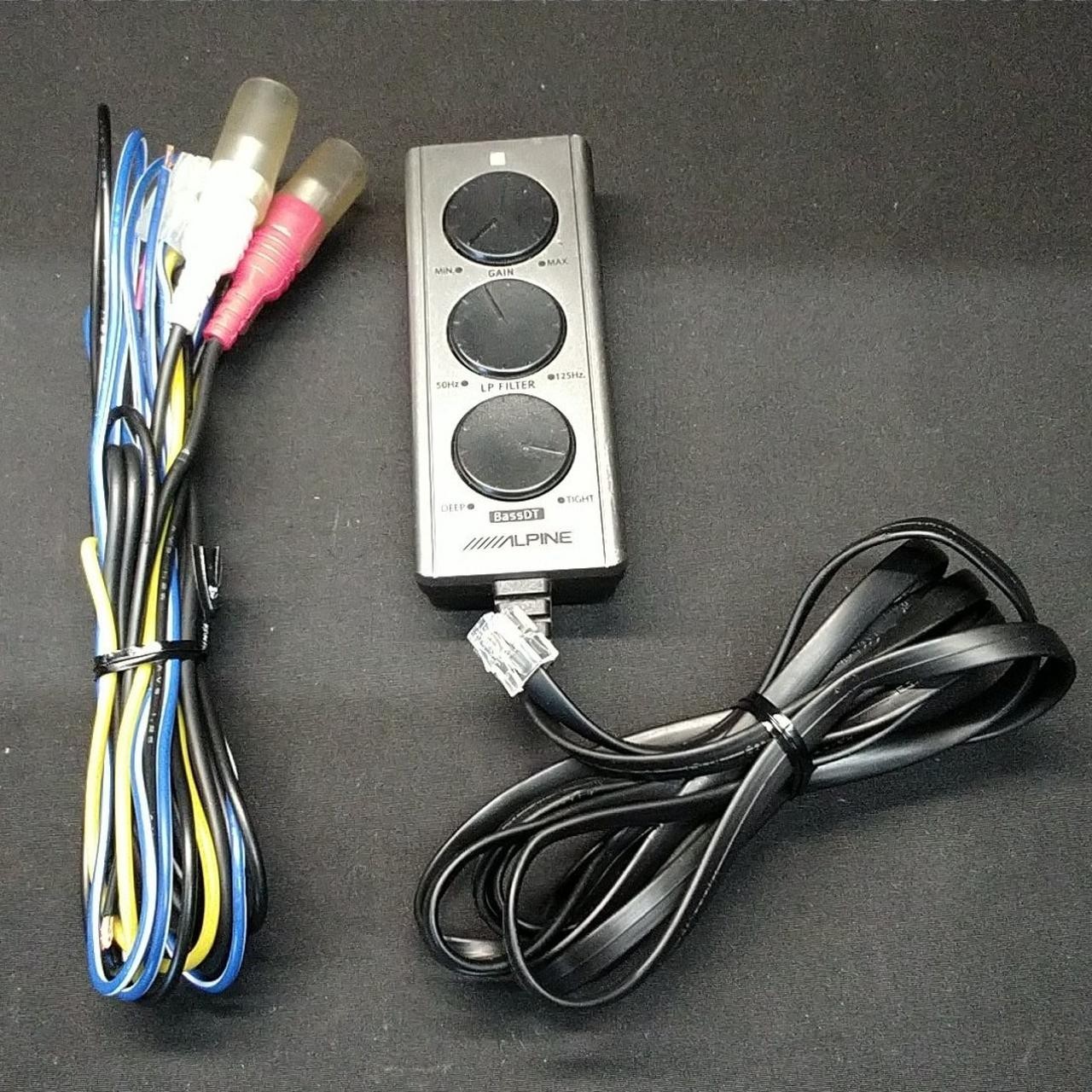 ALPINE SWE-3000 Powered Subwoofer Car Audio Speaker Wired Remote Tested Working