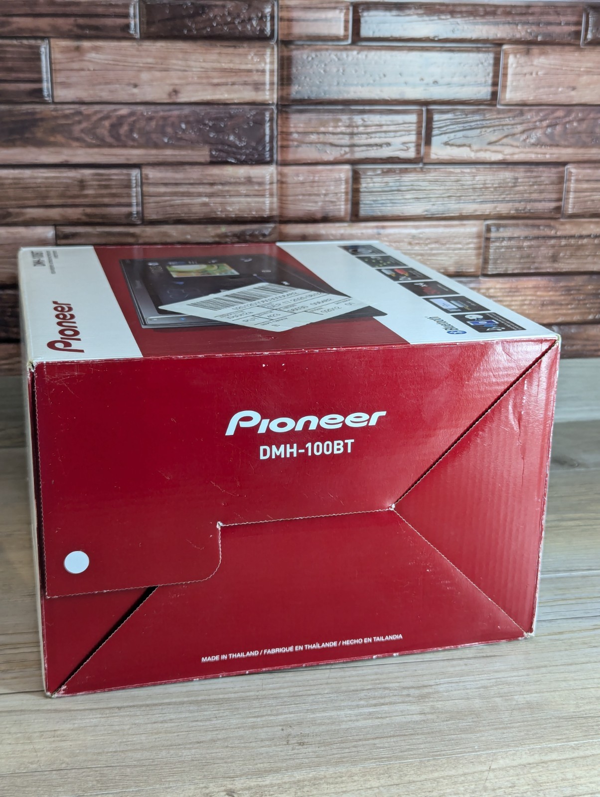 Pioneer DMH-100BT Bluetooth Car Digital Media Receiver 6.2 Inch WVGA Display