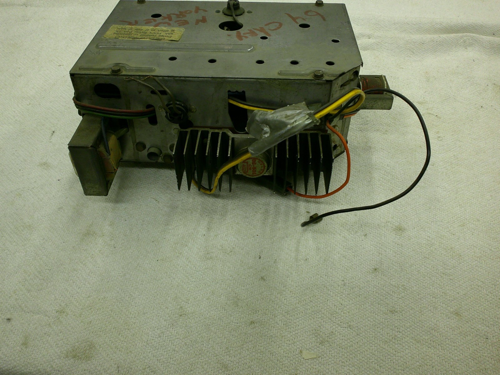 1964 NEW YORKER AM FM RADIO OEM USED CHRYSLER
