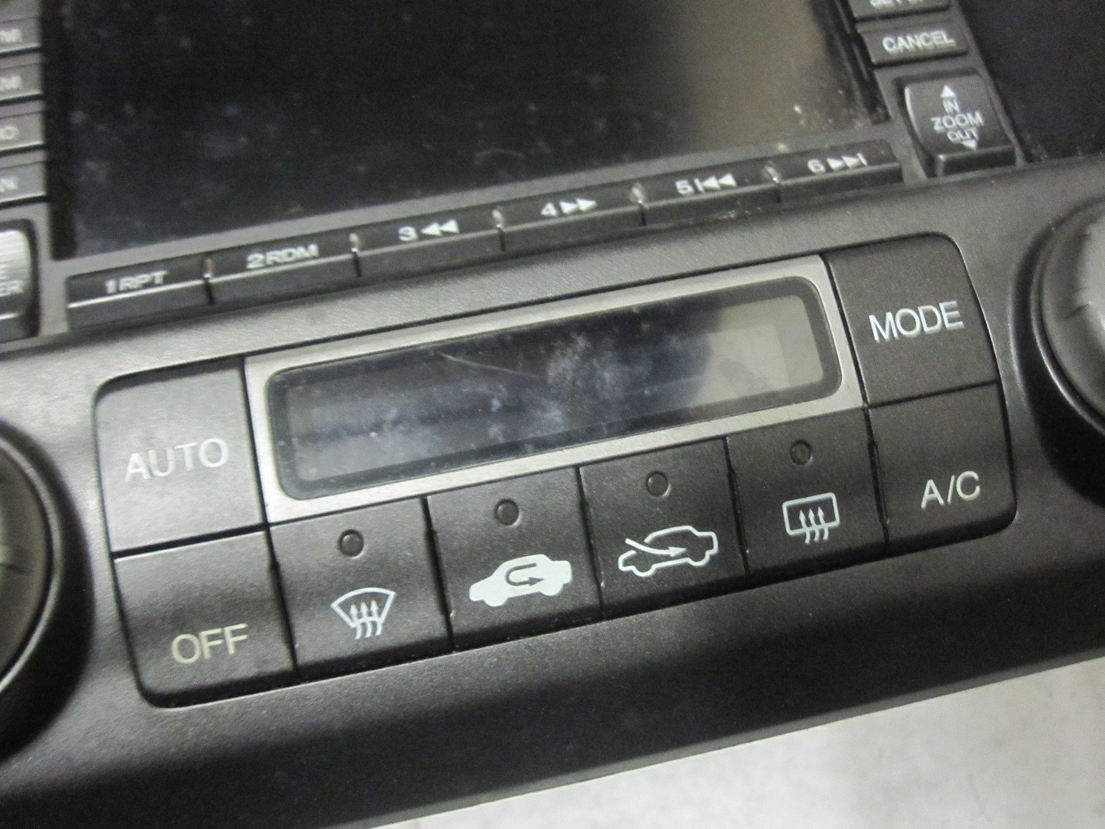 NO CODE 2007-2009 Honda Civic 4dr Hybrid Am Screen Stereo Radio AC Control Trim