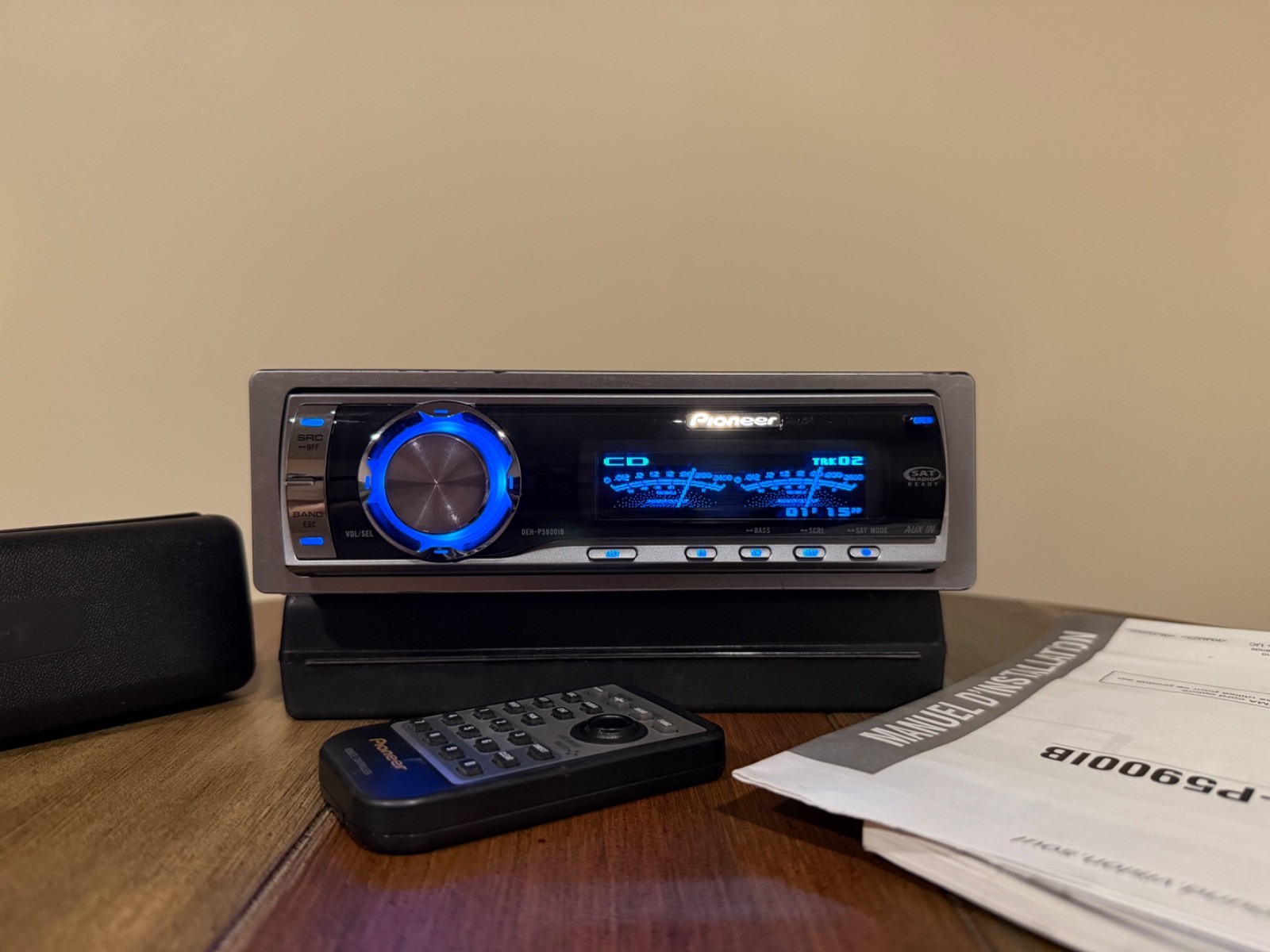 RARE PIONEER DEH-P5900IB Old School CD Player BLUETOOTH adapter REMOTE Graphics!