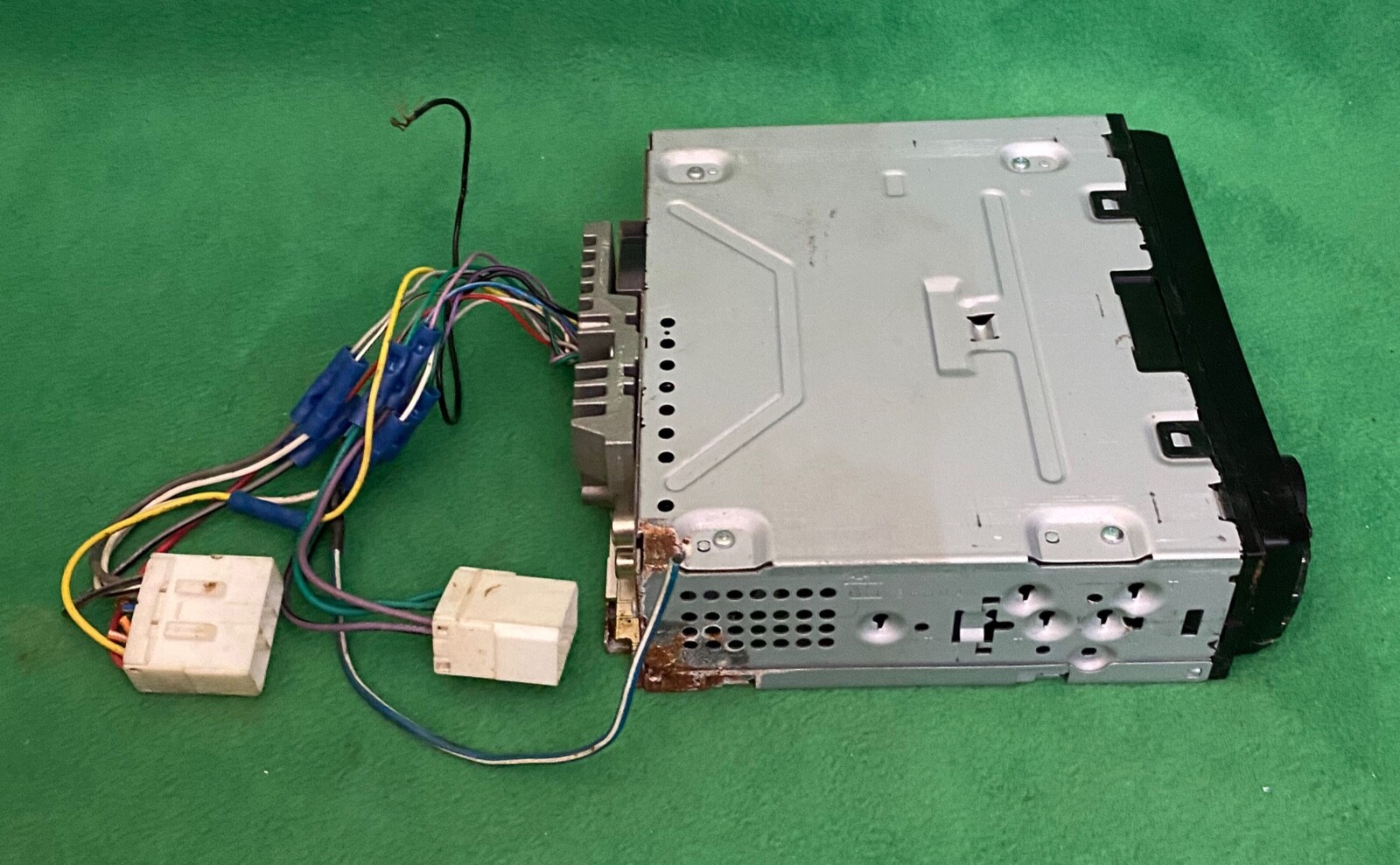 Pioneer In-Dash Car Stereo Model DEH-1300MP___PLEASE READ!!!