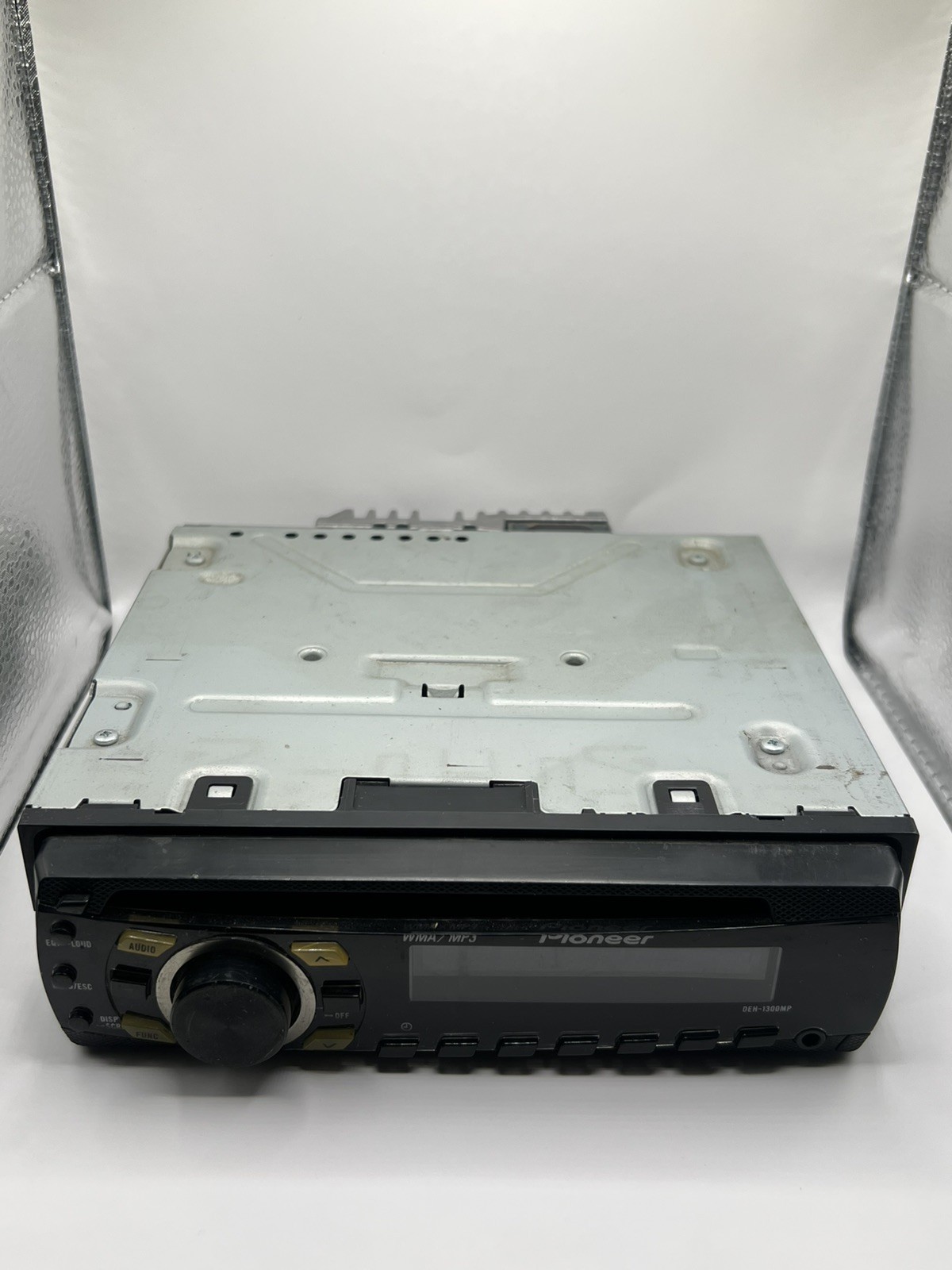 Pioneer DEH-1300MP In-Dash AM/FM Radio CD Player Aux Receiver OEM