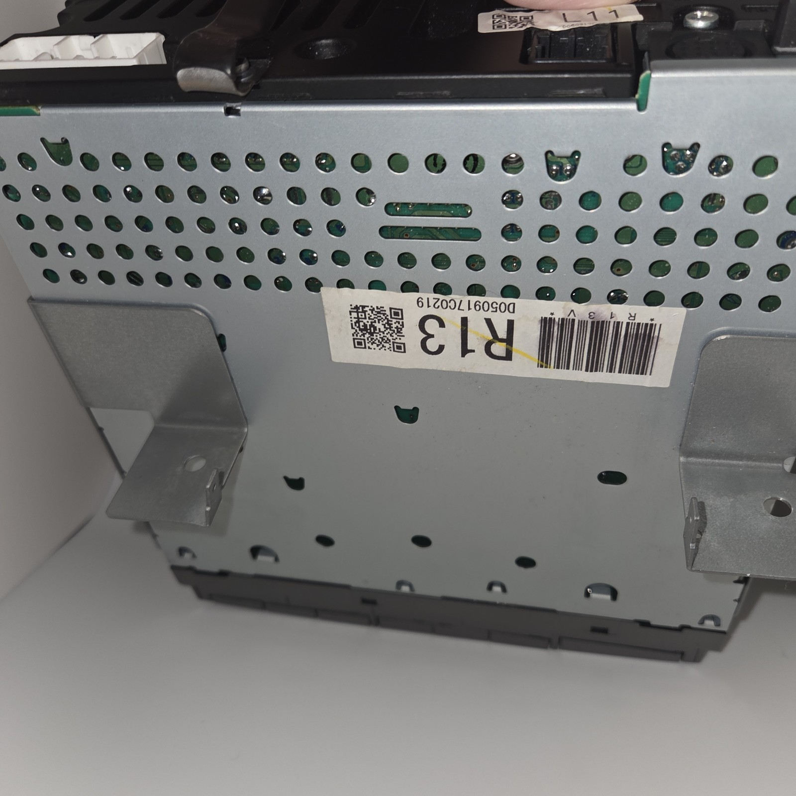 2004-2006 Subaru Forester Radio Weather Band Receiver 6 CD 86201SA110 NOT TESTED