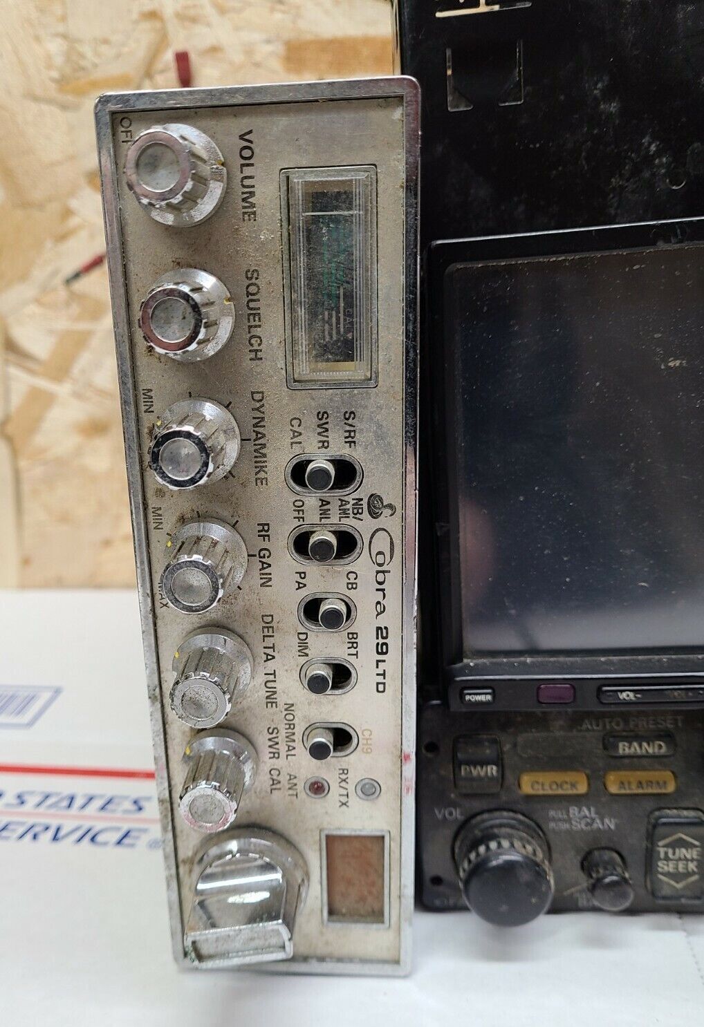USED RADIO LOT – GM DELCO 16176771 PYLE PLR34M COBRA 29LTD PANISONIC TOUCHSCREEN