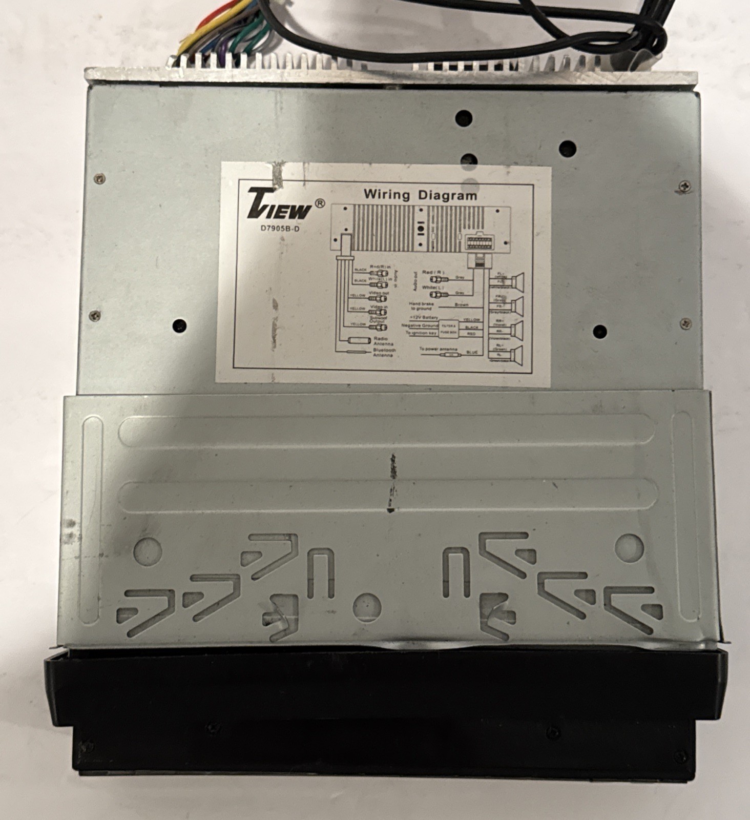 Tview D7905B-D In Car Dash 7′ Multimedia Player MP4/VCD/MP3/Radio Untested