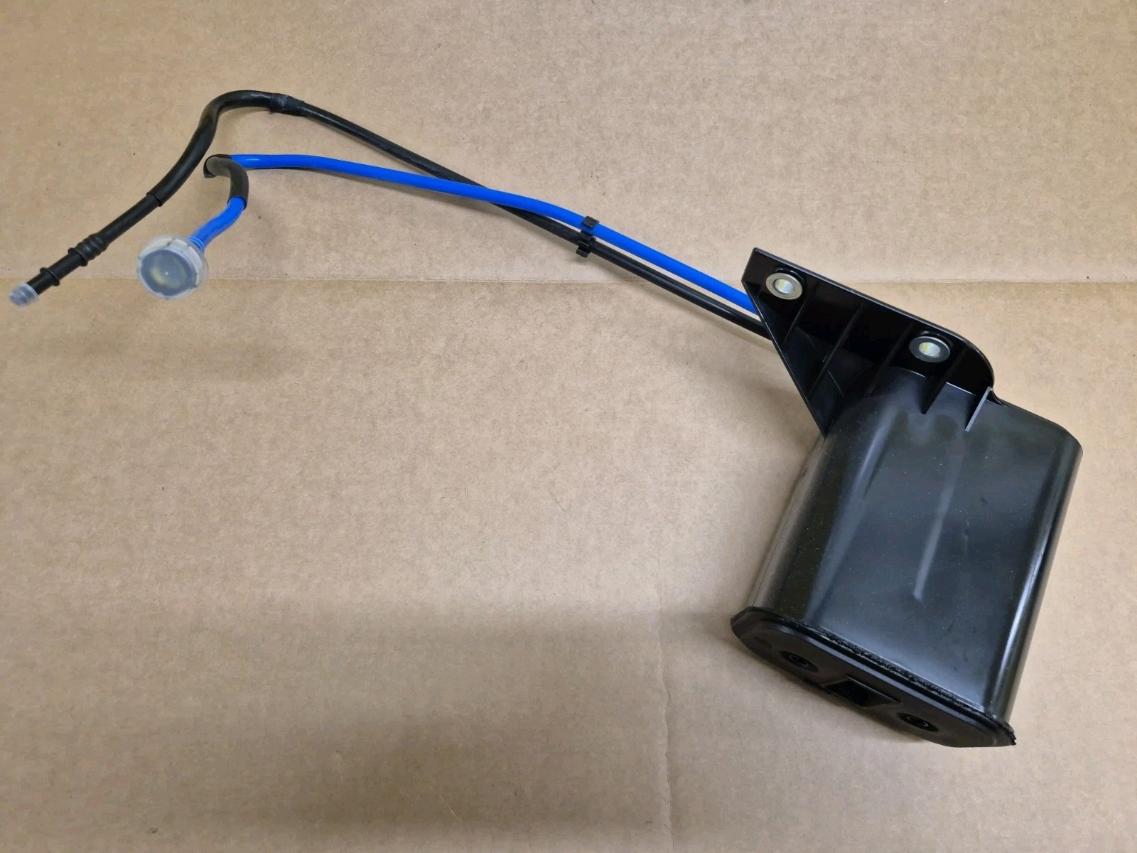 Alfa Romeo 156 2001- 1.6T 2.0T Genuine Vapour Cannister 46847463 New OEM Part