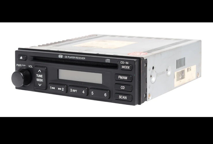 2005-2006 Hyundai Tucson AM FM Radio Receiver Single Disc CD Player 96160-2E101