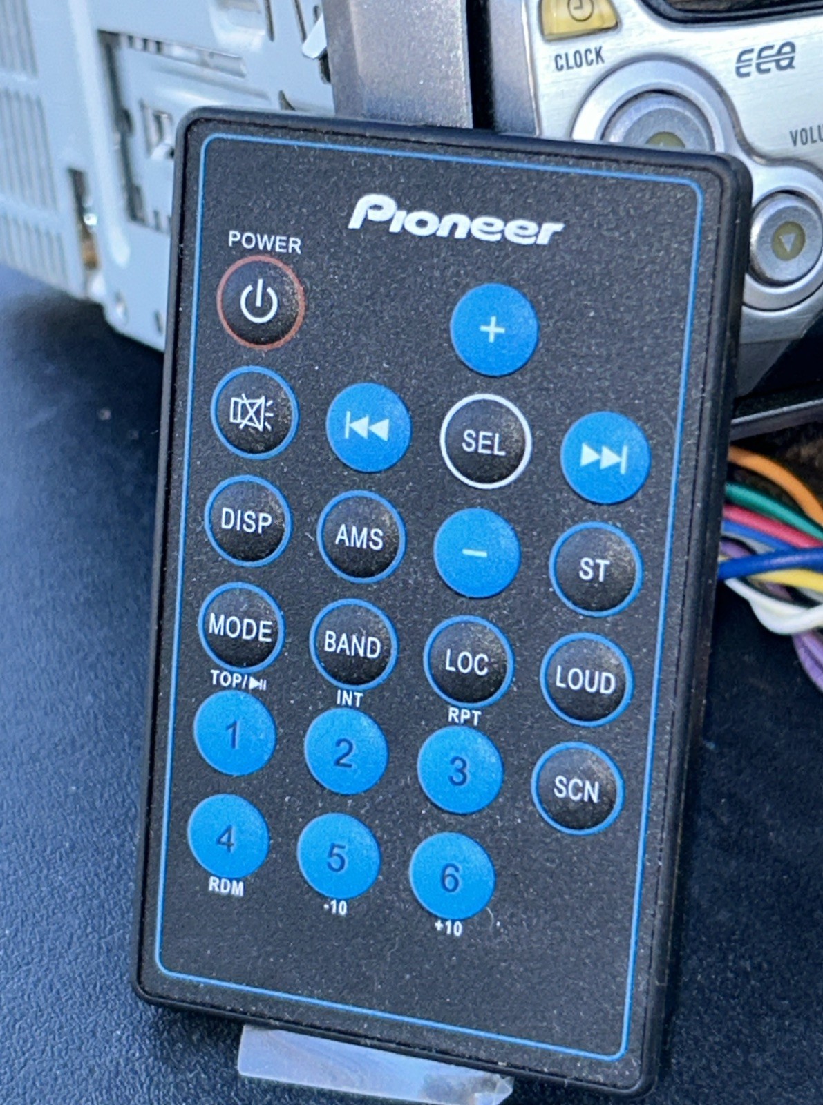 Vintage Pioneer MOSFET Am/Fm CD Player Remote Detachable Face Model DEH-16 DEH16