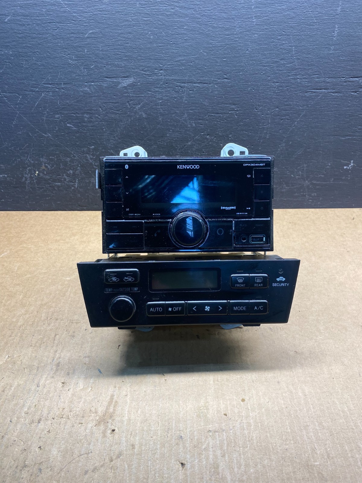 1997 to 1999 Lexus ES300 Climate control Kenwood DPX304MBT AC6967