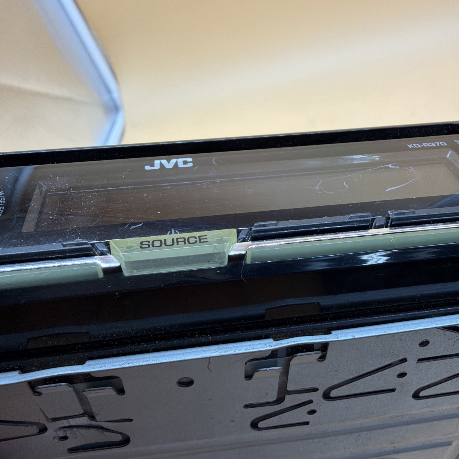 JVC KD-R370 Stereo CD MP3 WMA Player 3.5mm Aux In AM FM Radio Receiver Stereo
