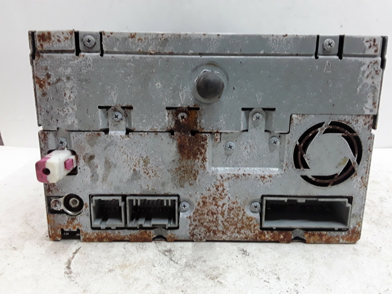 06 2006 Ford Freestyle AM FM CD navigation unit OEM 6F9T-18K931-BB