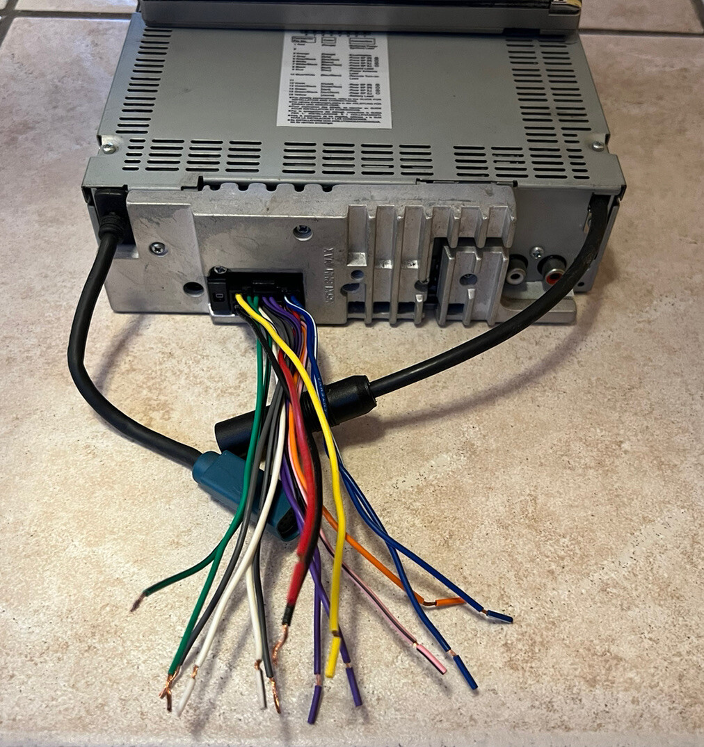 Alpine CDE 9852 CD Player In Dash Receiver Radio Works CD Player Does Not Work