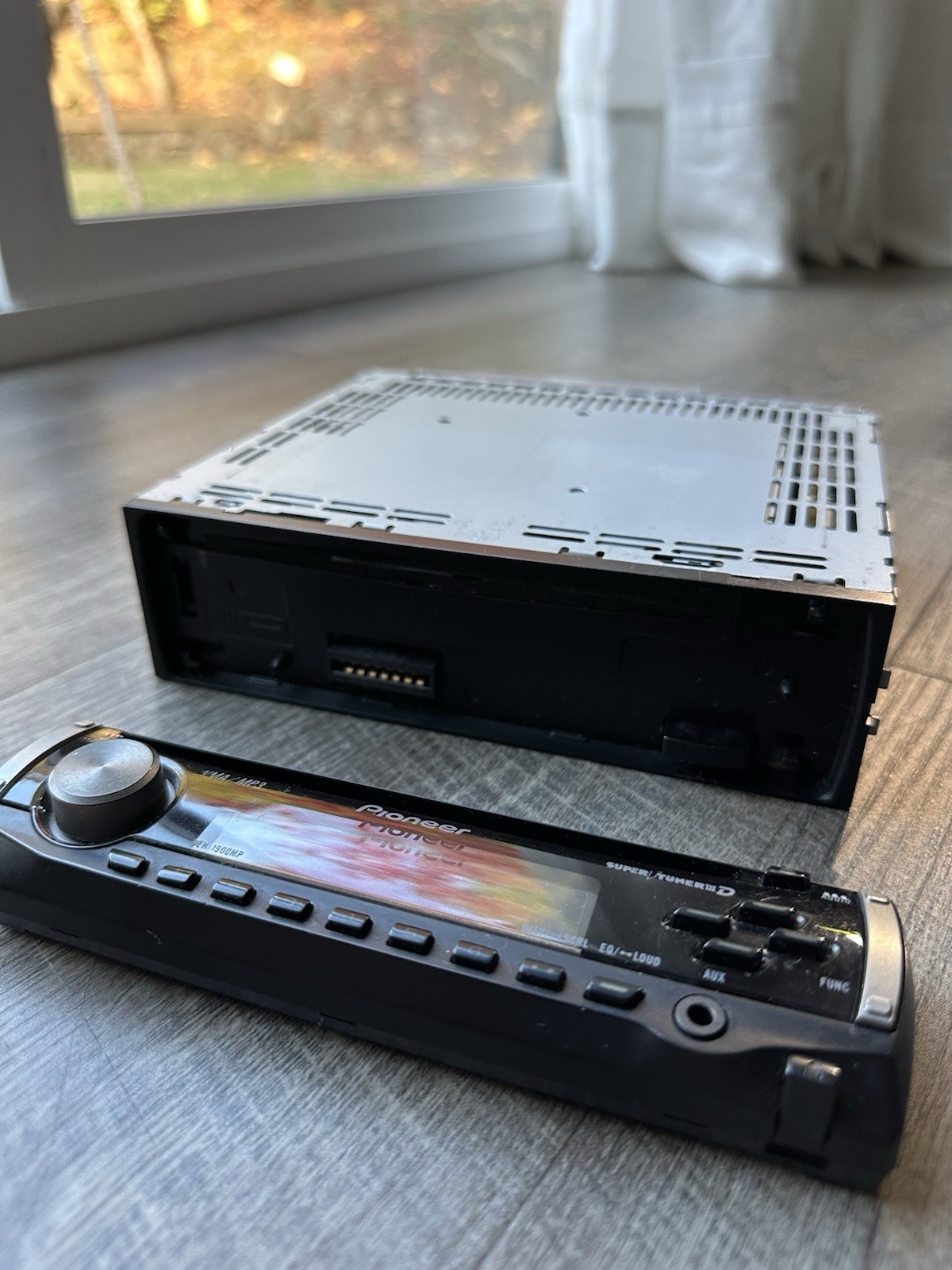 PIONEER DEH-1900MP SUPER TUNER Car Stereo 1-DIN