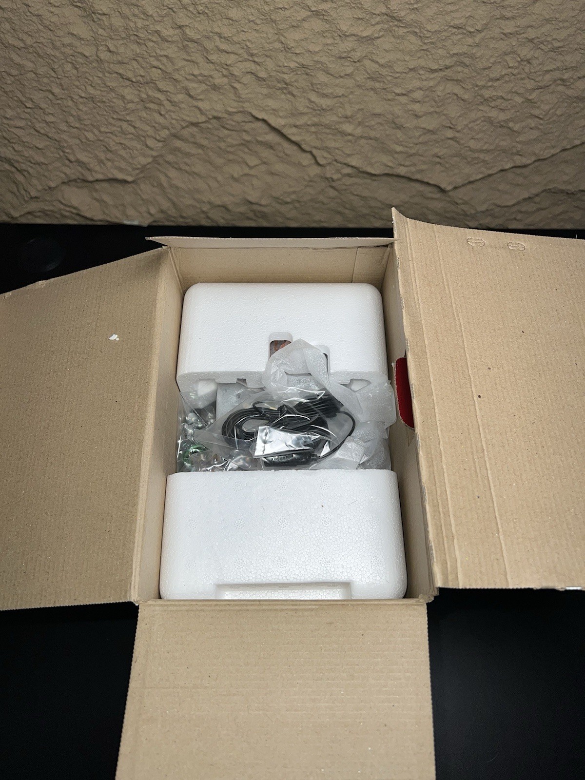 Pioneer MVH-AV251BT 7″ Digital Multimedia Video Receiver, Apple CarPlay, Android