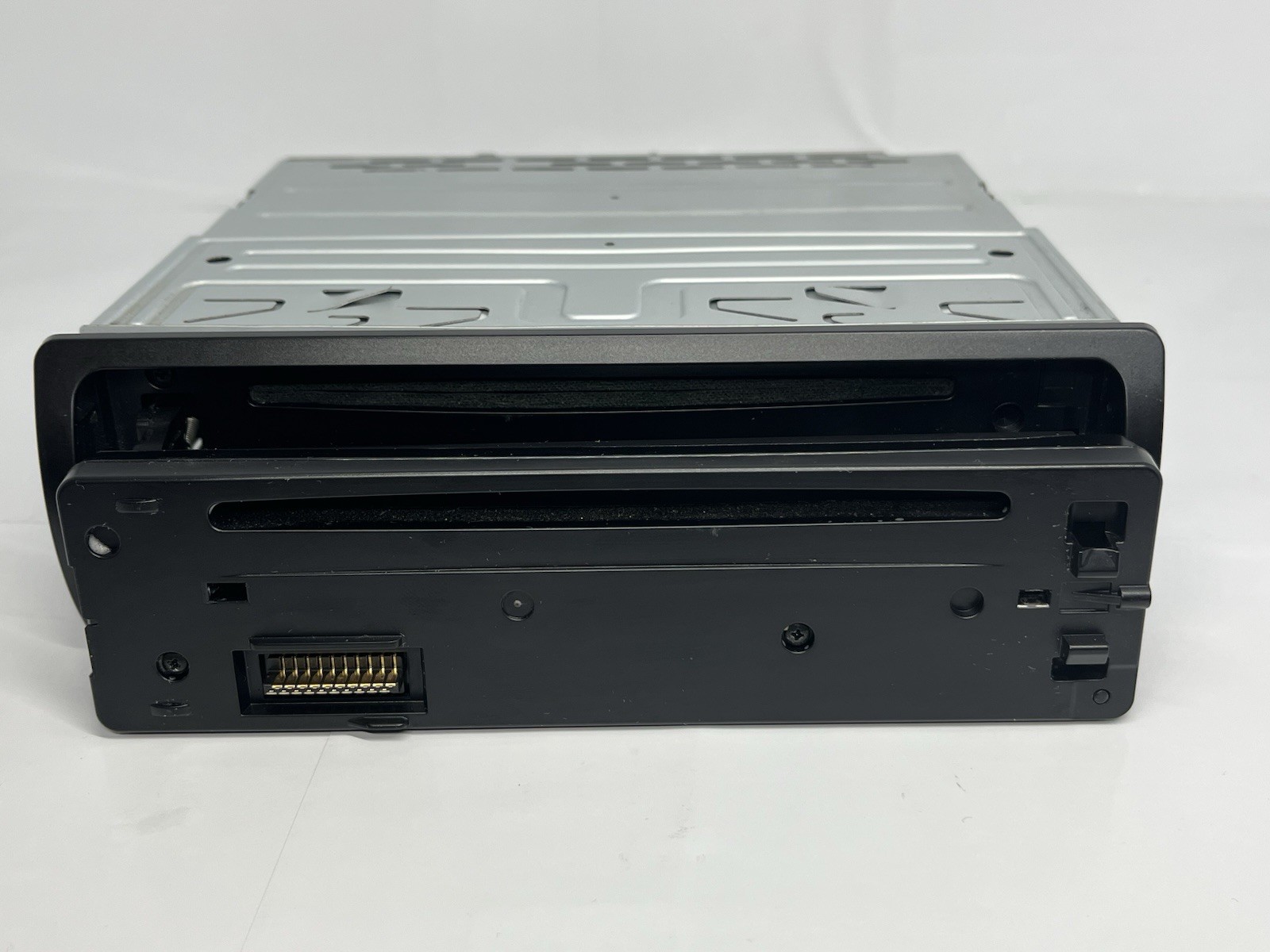 Sony CDX-GT575UP FM/AM Compact Disc Player Sirius XM /No Wires Radio Only + Face